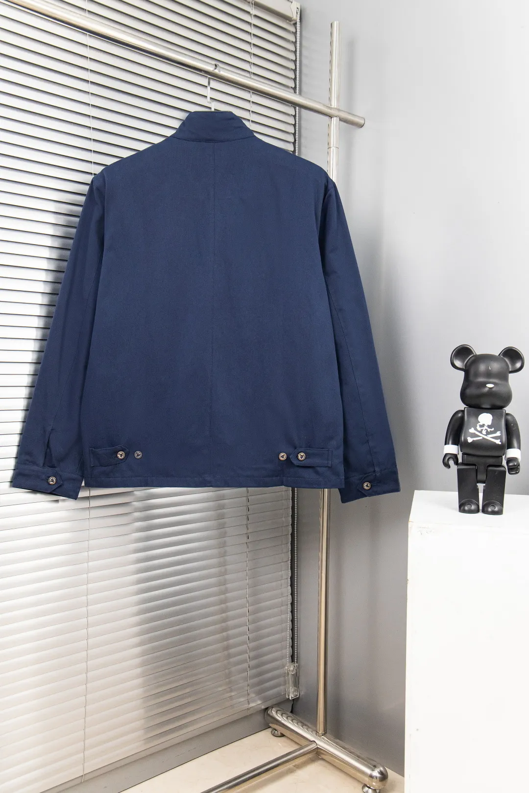 🅿️330 new model number: B129 Ralph Lauren's new 2024 classic old money style stand collar executive zipper jacket 1️⃣Selected from high-quality original developed pure cotton fabrics, with customized plaid lining inside, the overall wearing effect is very soft and comfortable, 2️⃣The workmanship details are perfectly controlled, the chest is exquisitely embroidered with small logos, and the dropped shoulders are made of splicing technology to create a unique design style that highlights your personality! The version is simple but not simple! 3️⃣ Complete with tag accessories, unisex design, and a very versatile jacket for men and women! Color: black, navy, khaki, green Size: S, M, L, XL